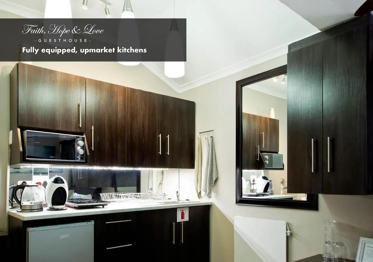 Faith, Hope & Love Self Catering Port Elizabeth 3*,  Sudafrica